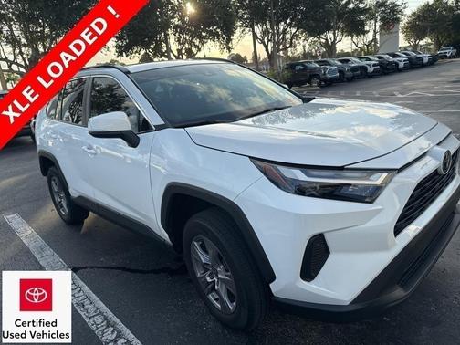 2022 Toyota RAV4 XLE