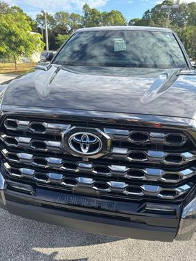 2023 Toyota Tundra Hybrid Platinum