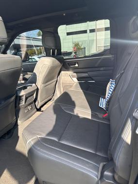 2023 Toyota Tundra Hybrid Platinum