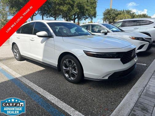 Platinum White Pearl 2024 Honda Accord EX