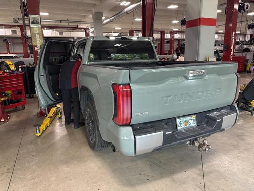 2024 Toyota Tundra Hybrid Limited