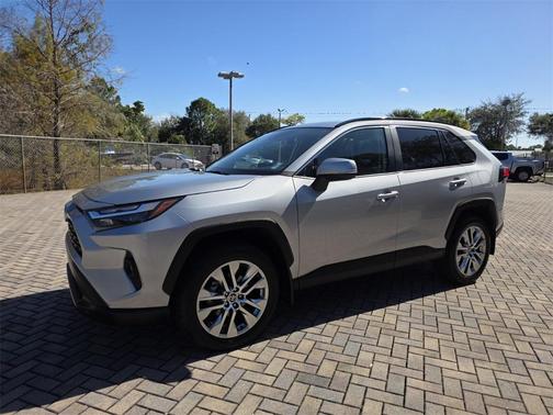 2024 Toyota RAV4 XLE Premium