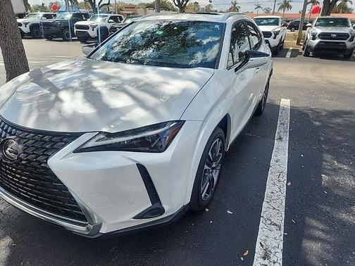 2024 Lexus UX 250h Base
