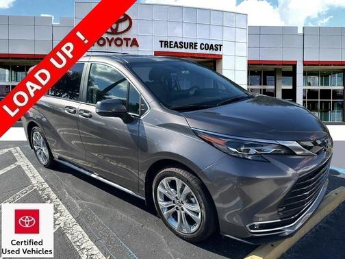 2024 Toyota Sienna Platinum