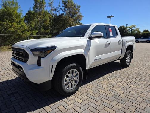 2025 Toyota Tacoma SR5