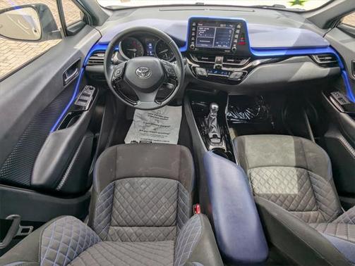 2021 Toyota C-HR XLE