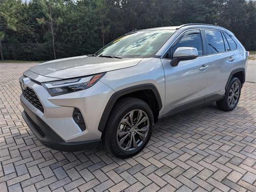 2025 Toyota RAV4 Hybrid XLE Premium