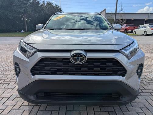 2025 Toyota RAV4 Hybrid XLE Premium