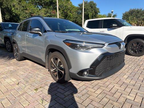 Sonic Silver 2025 Toyota Corolla Cross Hybrid XSE