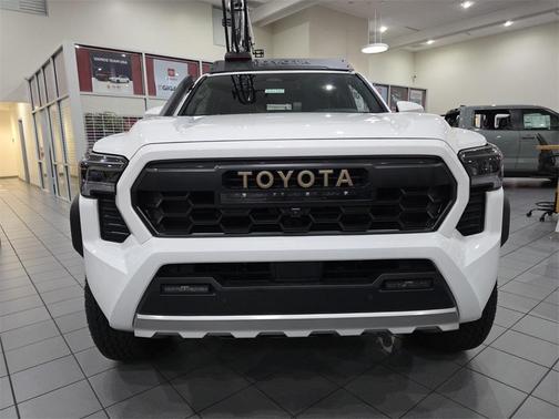 2025 Toyota Tacoma Hybrid Trailhunter
