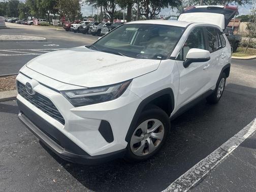 2023 Toyota RAV4 LE