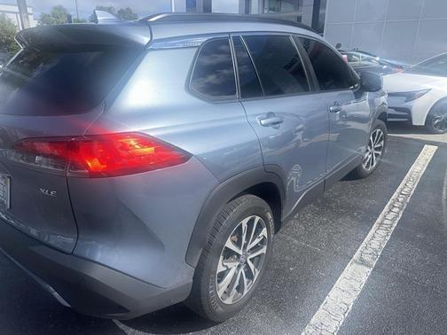 2022 Toyota Corolla Cross XLE