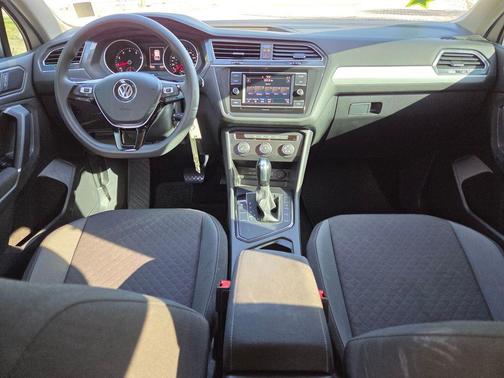 Pure White 2020 Volkswagen Tiguan 2.0T S