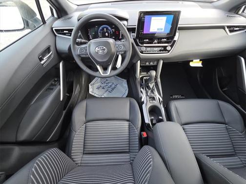 2025 Toyota Corolla Hybrid SE
