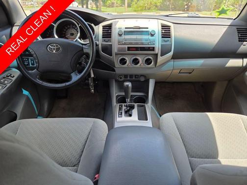 Silver Streak Mica 2011 Toyota Tacoma PreRunner