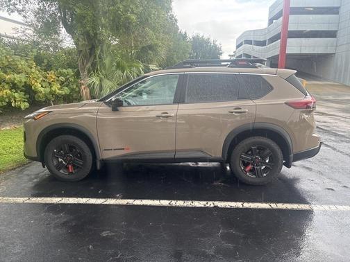 2025 Nissan Rogue Rock Creek