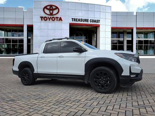 Platinum White Pearl 2025 Honda Ridgeline RTL