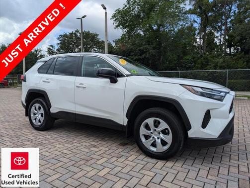 2025 Toyota RAV4 LE