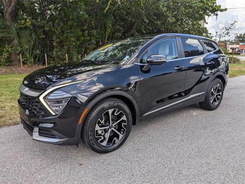 2024 Kia Sportage EX