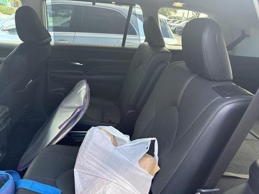 2024 Toyota Grand Highlander Platinum