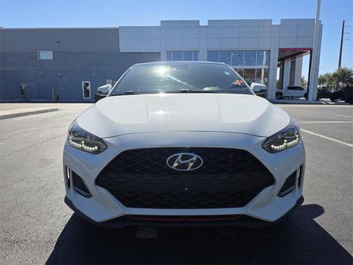 2019 Hyundai Veloster Base