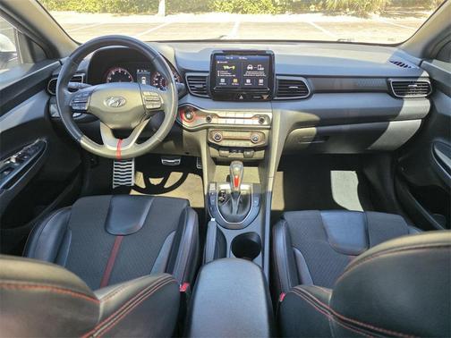 2019 Hyundai Veloster Base
