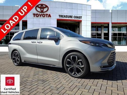 2025 Toyota Sienna Platinum