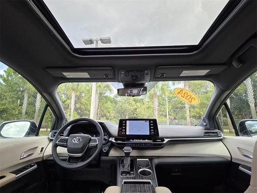 2024 Toyota Sienna Limited