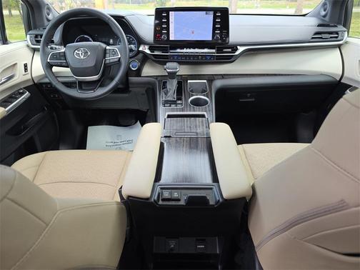 2024 Toyota Sienna Limited