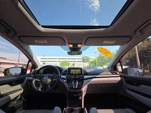 Obsidian Blue Pearl 2022 Honda Odyssey Touring