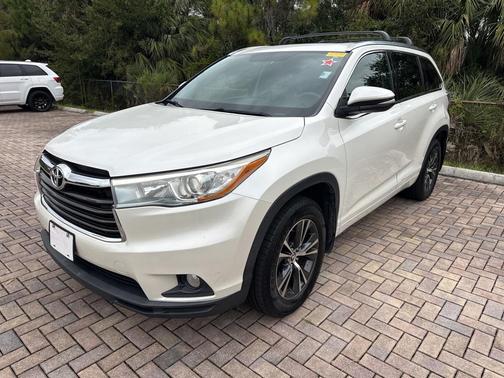 2016 Toyota Highlander XLE