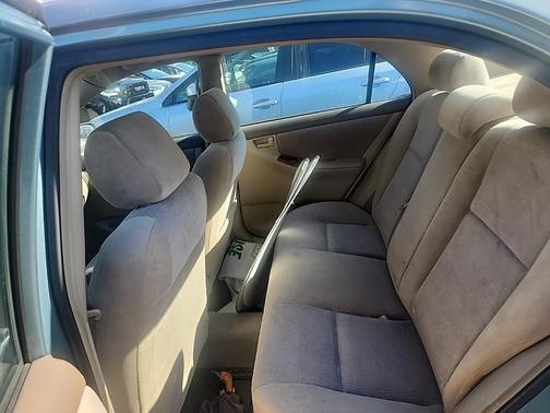 2006 Toyota Corolla LE