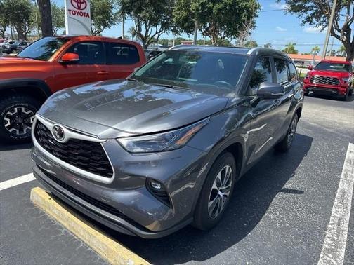 2024 Toyota Highlander XLE