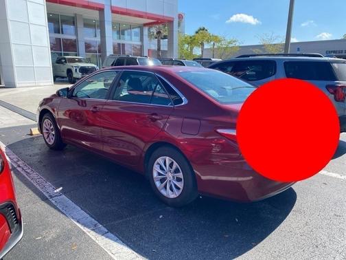 2017 Toyota Camry LE