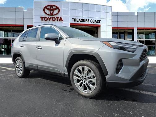 2025 Toyota RAV4 XLE Premium