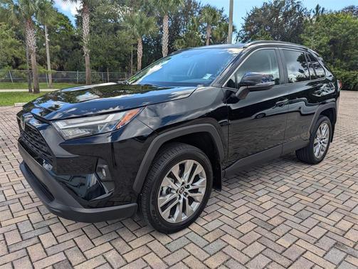 2024 Toyota RAV4 XLE Premium