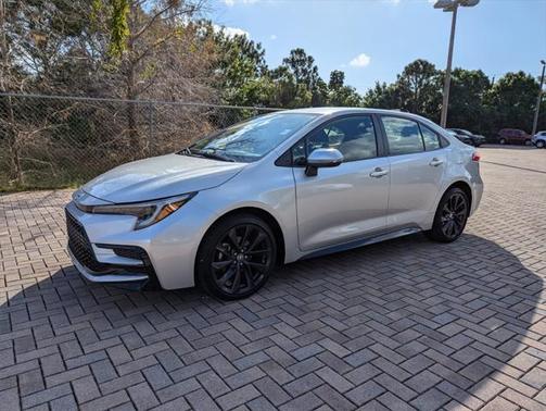 2024 Toyota Corolla Hybrid SE