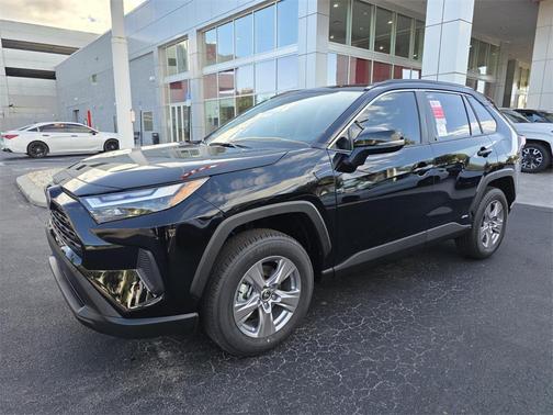 2025 Toyota RAV4 Hybrid XLE