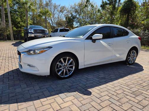 2018 Mazda Mazda3 Touring