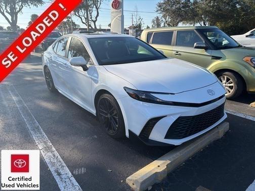 2025 Toyota Camry SE