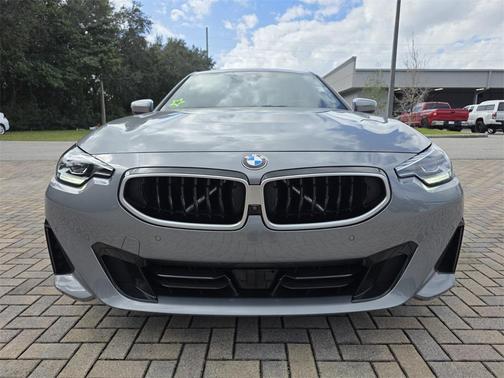 2025 BMW 230 230i