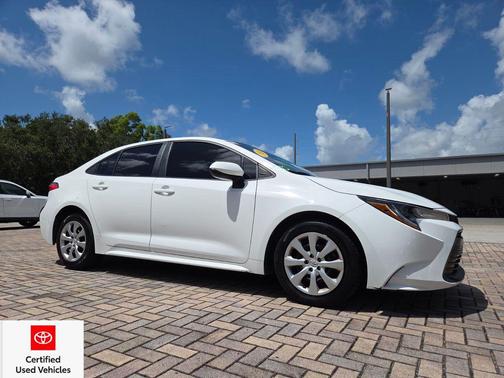Ice Cap 2024 Toyota Corolla LE