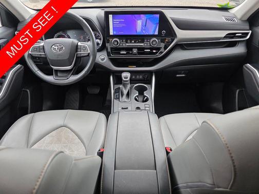 Cement 2023 Toyota Highlander Hybrid XLE