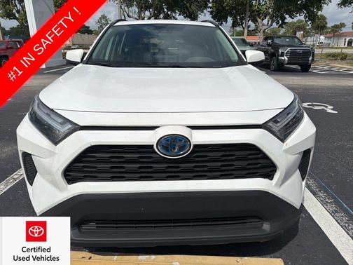 Ice Cap 2024 Toyota RAV4 Hybrid XLE