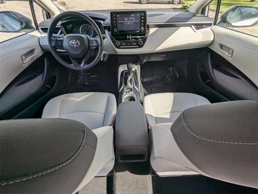 Classic Silver Metallic 2022 Toyota Corolla LE