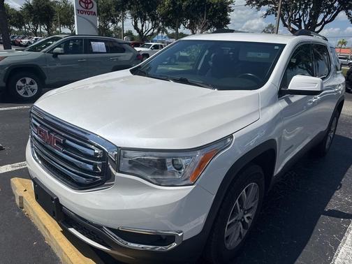 2017 GMC Acadia SLE-2