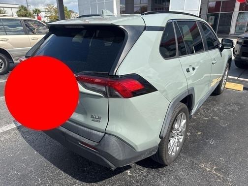 2019 Toyota RAV4 XLE Premium