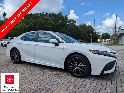 2023 Toyota Camry SE