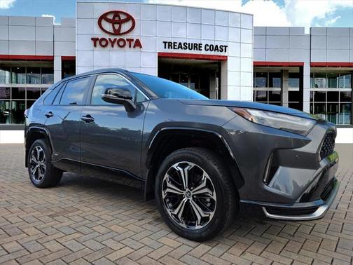 2025 Toyota RAV4 Hybrid SE