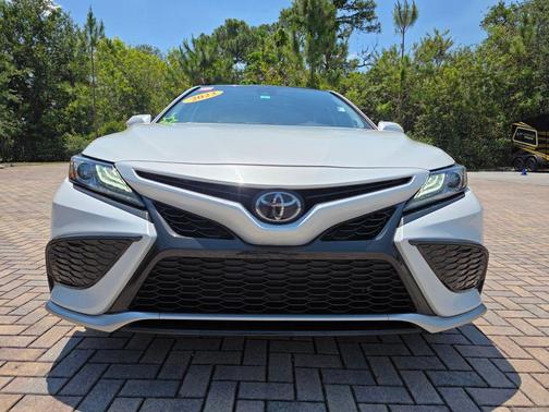Wind Chill Pearl 2023 Toyota Camry XSE